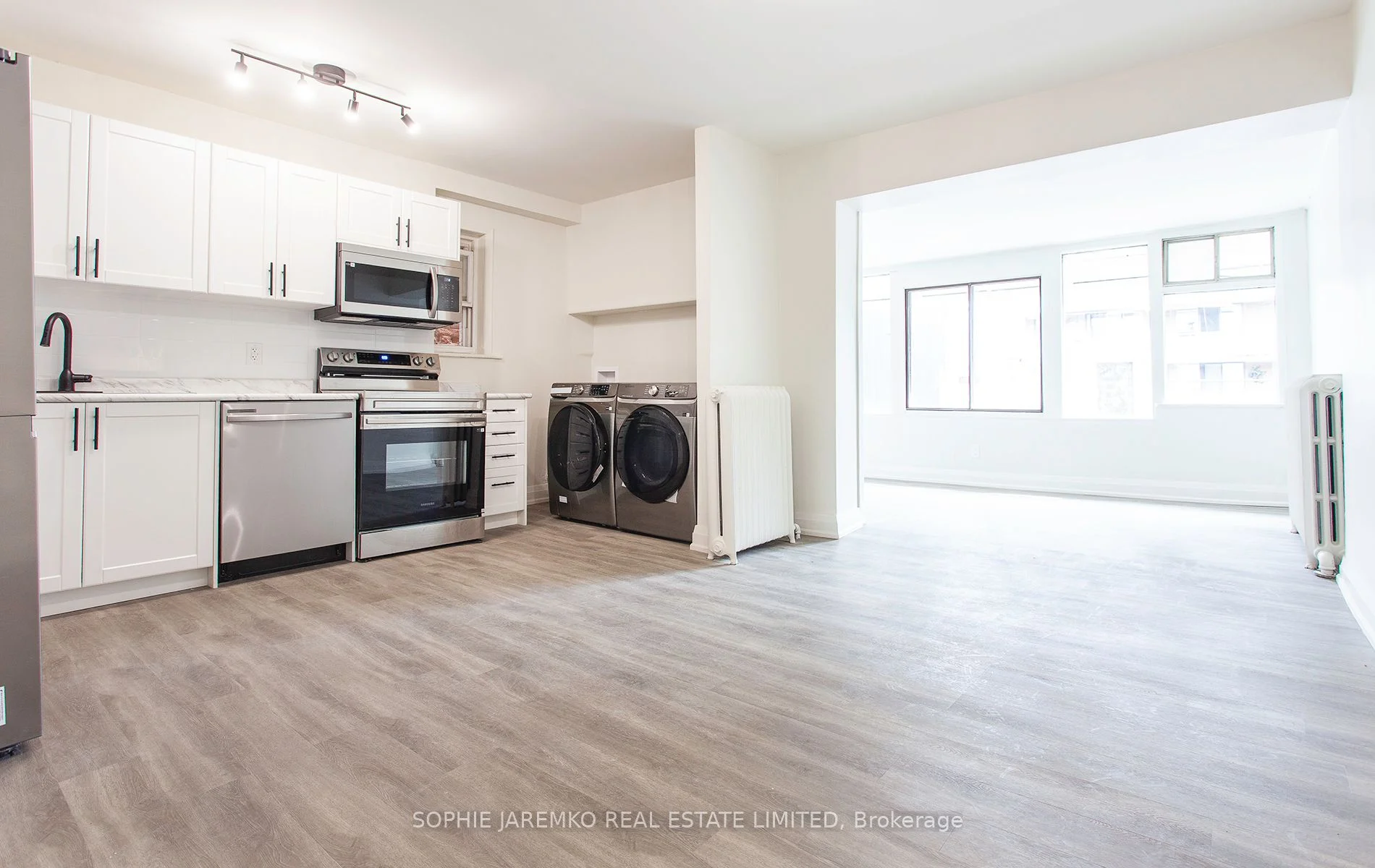 413 Roncesvalles Avenue 1, Toronto W01, ON M6R 2N1