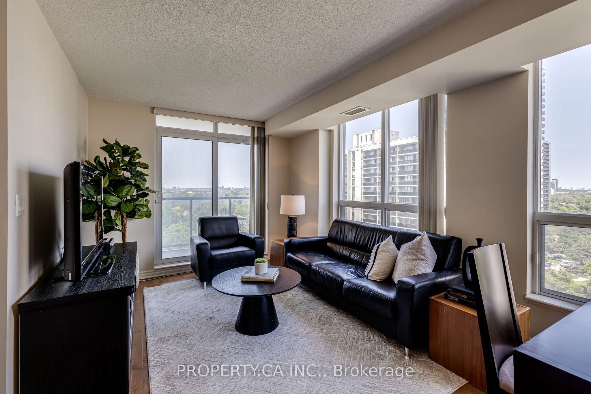 70 High Park Avenue 1003, Toronto W02, ON M6P 1A1
