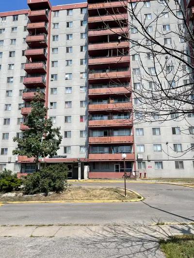 Condo Apartment in Toronto