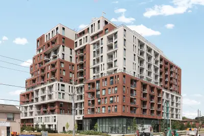 Condo Apartment in Toronto