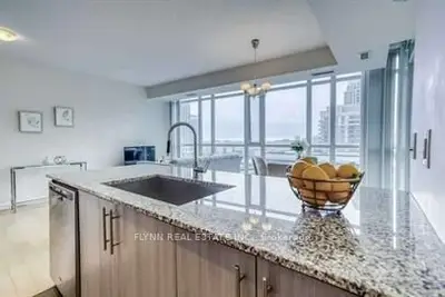 Condo Apartment in Mississauga
