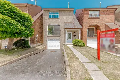 Detached in Toronto