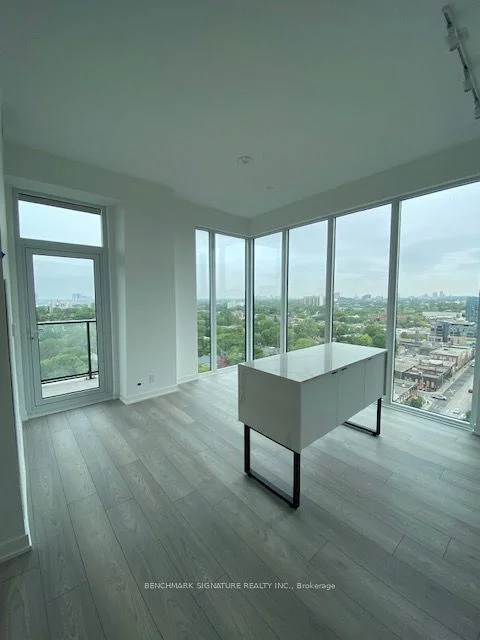 285 Dufferin Street 1320, Toronto W01, ON M6K 0J2