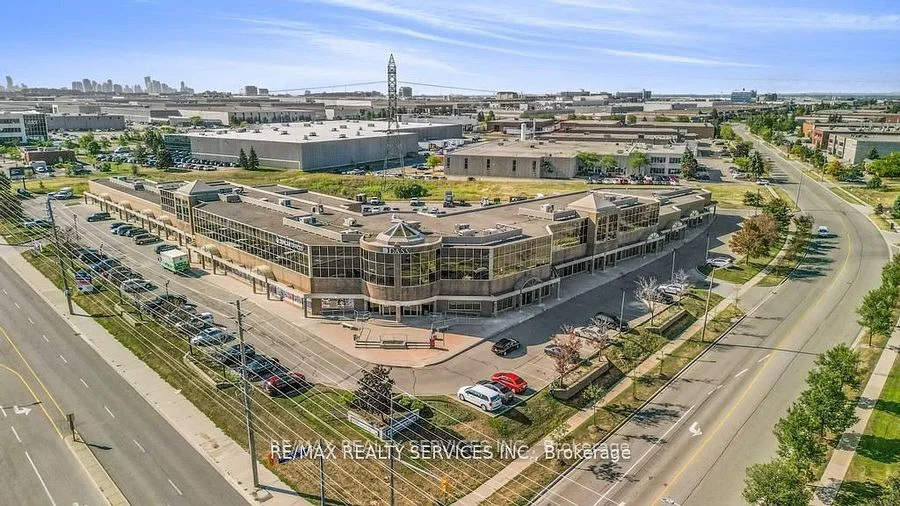 6660 Kennedy Road 204B, Mississauga, ON L5T 2M9