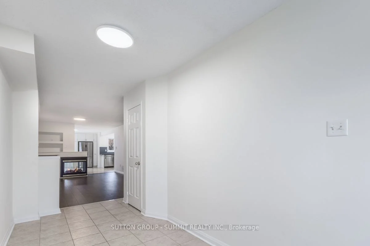 5144 Porter Street, Burlington, ON L7L 6U8