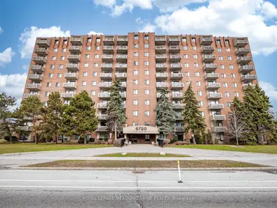 Condo Apartment in Mississauga