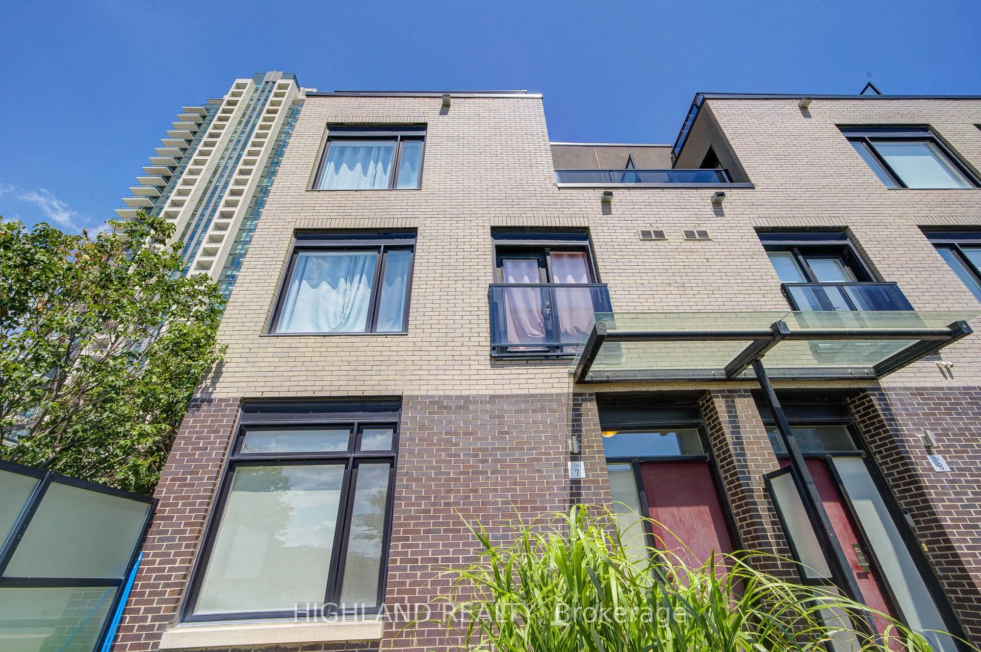 4030 Parkside Village Drive 7, Mississauga, ON L5B 0K2