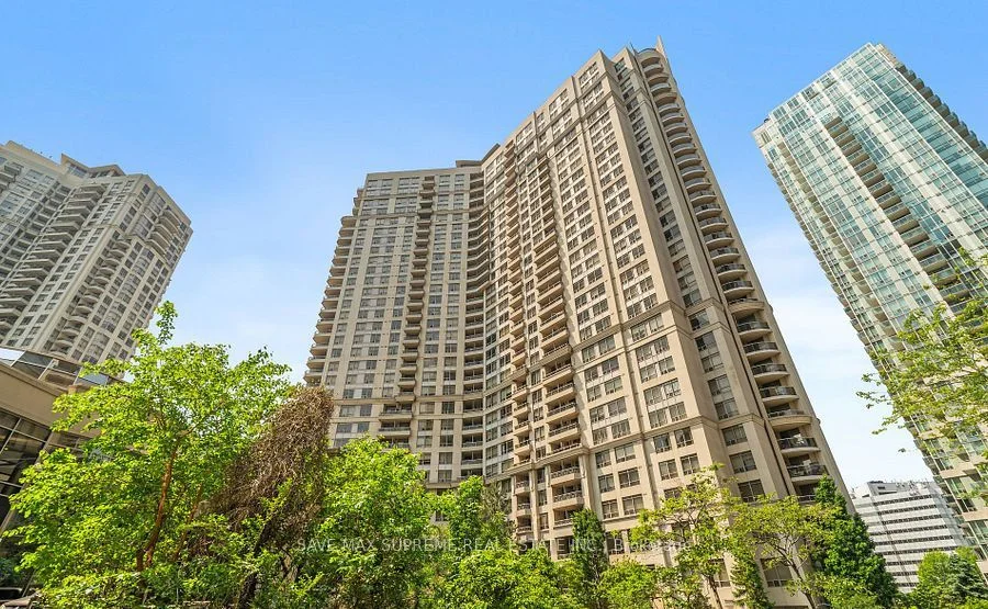 3888 Duke Of York Boulevard 527, Mississauga, ON L5B 4P5