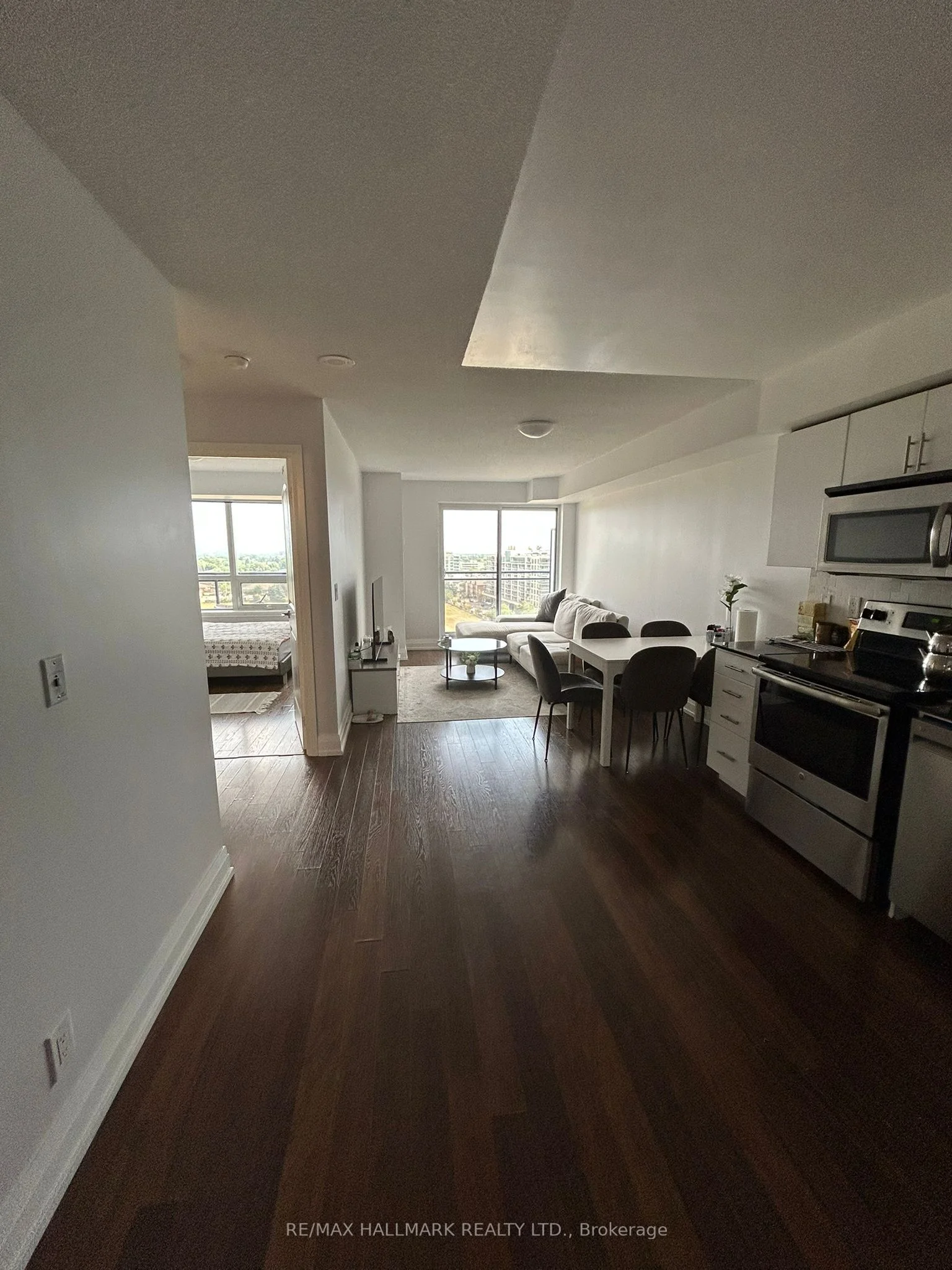 1 De Boers Drive 1109, Toronto W05, ON M3J 0G6