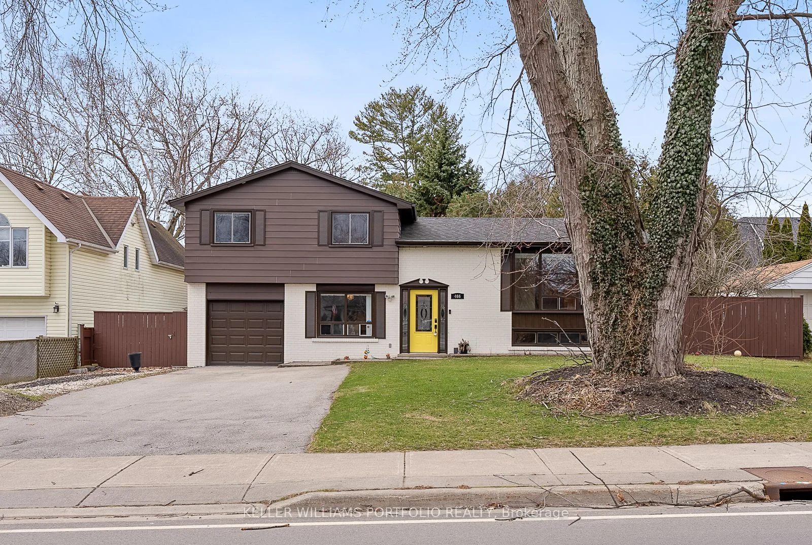 466 Fourth Line, Oakville, On L6l 5a4