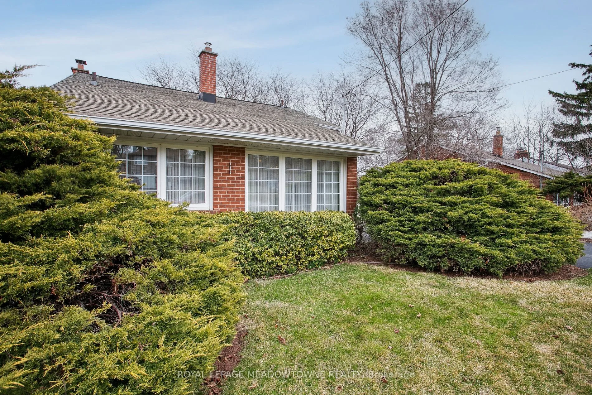 123 Vista Drive, Mississauga, ON L5M 1W2
