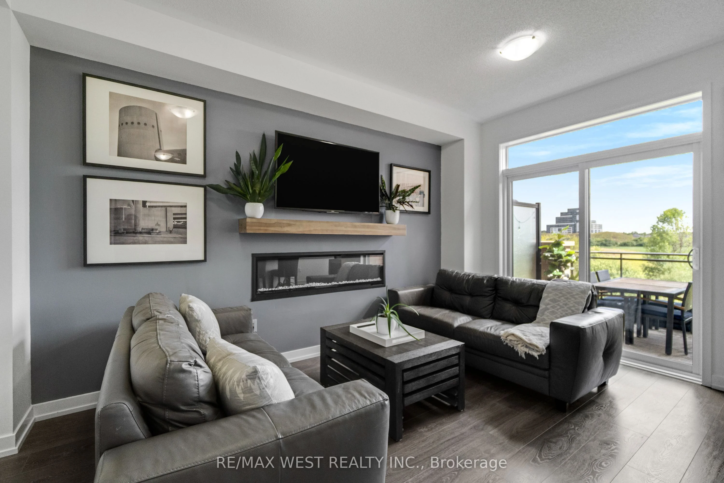 3179 Mintwood Circle, Oakville, ON L6H 0N9