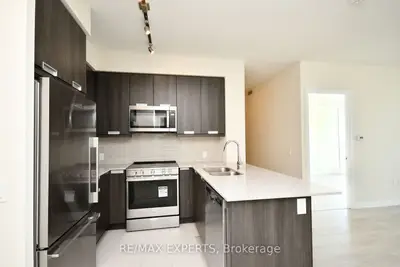 Condo Apartment in Mississauga