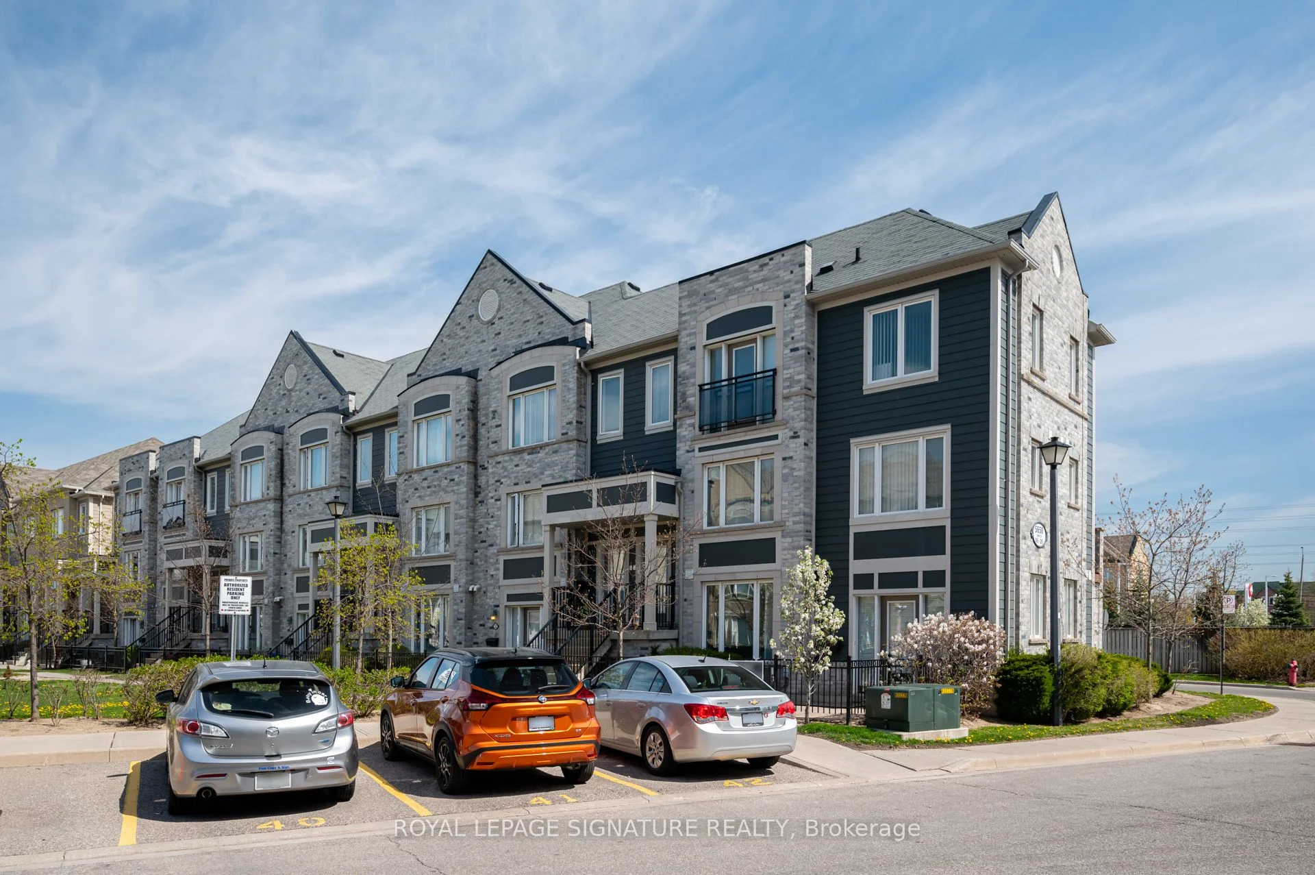 5650 Winston Churchill Boulevard 26, Mississauga, On L5m 0l7