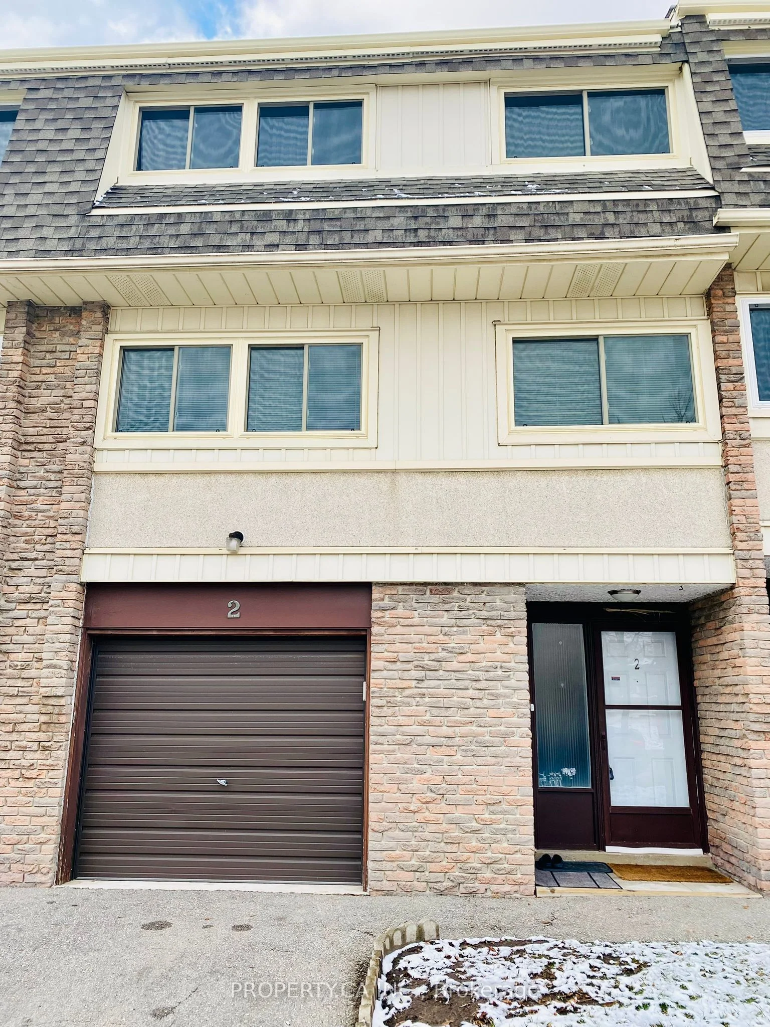 7430 Copenhagen Road 2, Mississauga, On L5n 2c4