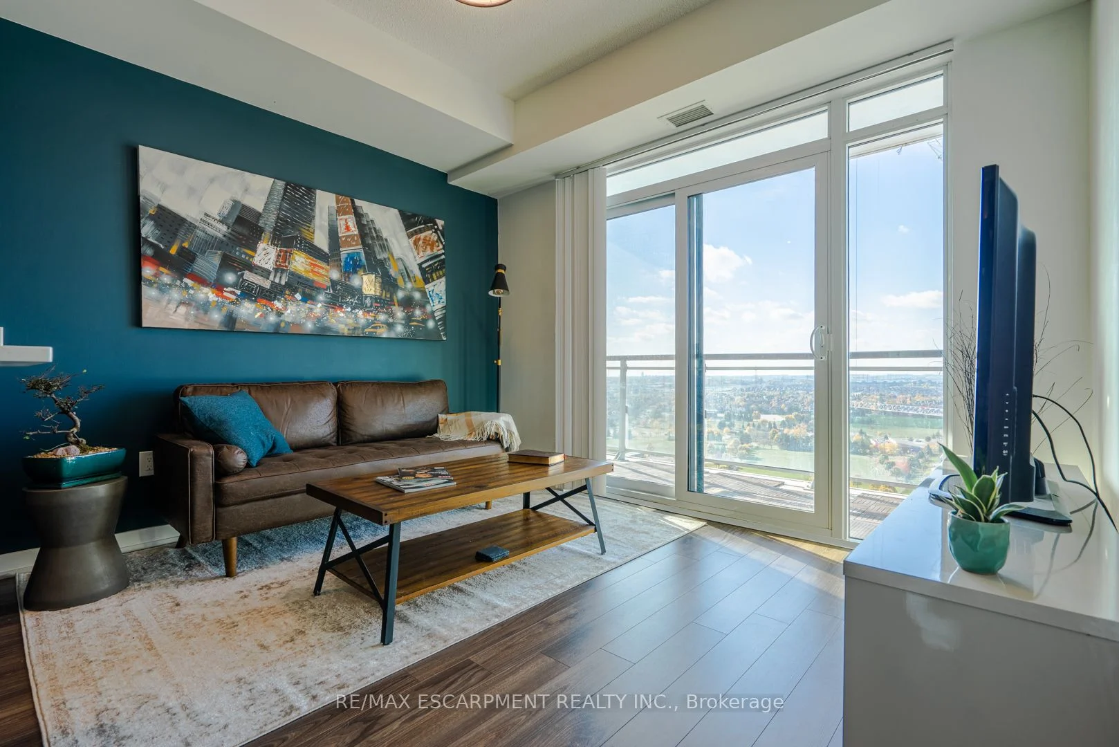 2560 Eglinton Avenue W 1809, Mississauga, ON L5M 0Y3