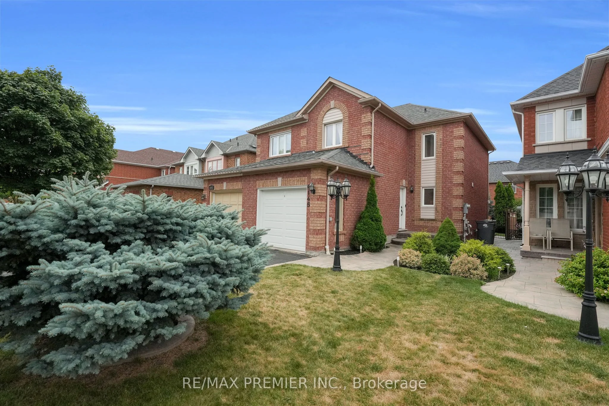 6145 Snowy Owl Crescent, Mississauga, ON L5N 7B5