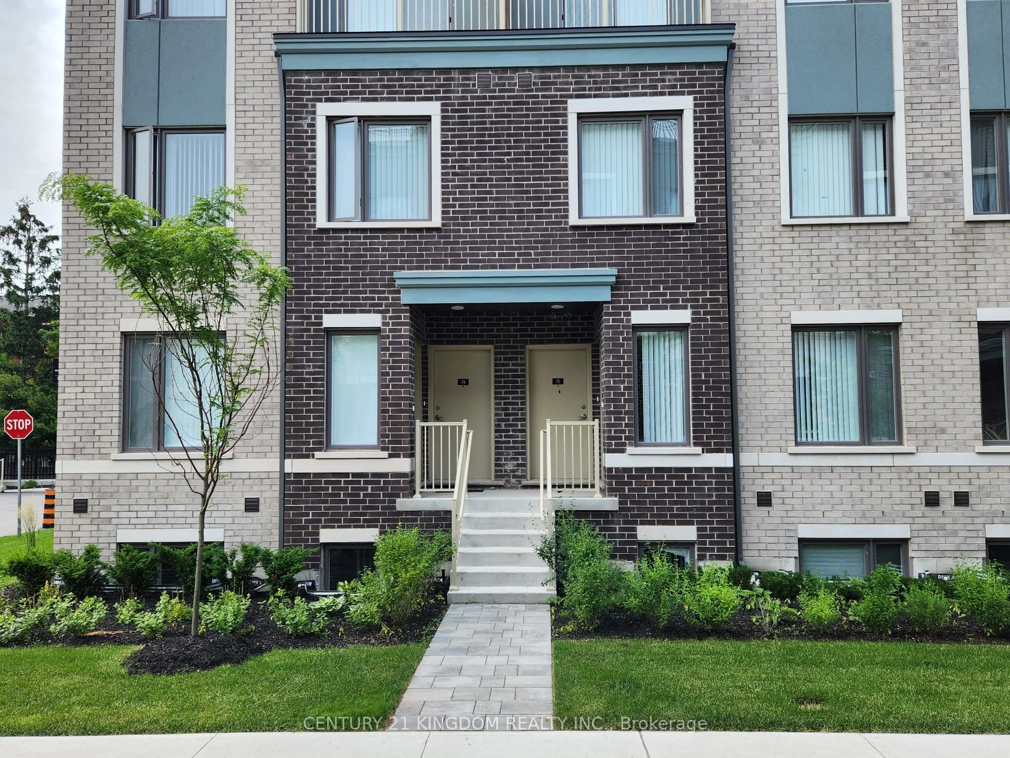 Condo Townhouse in Toronto