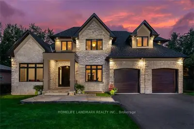 Detached in Oakville