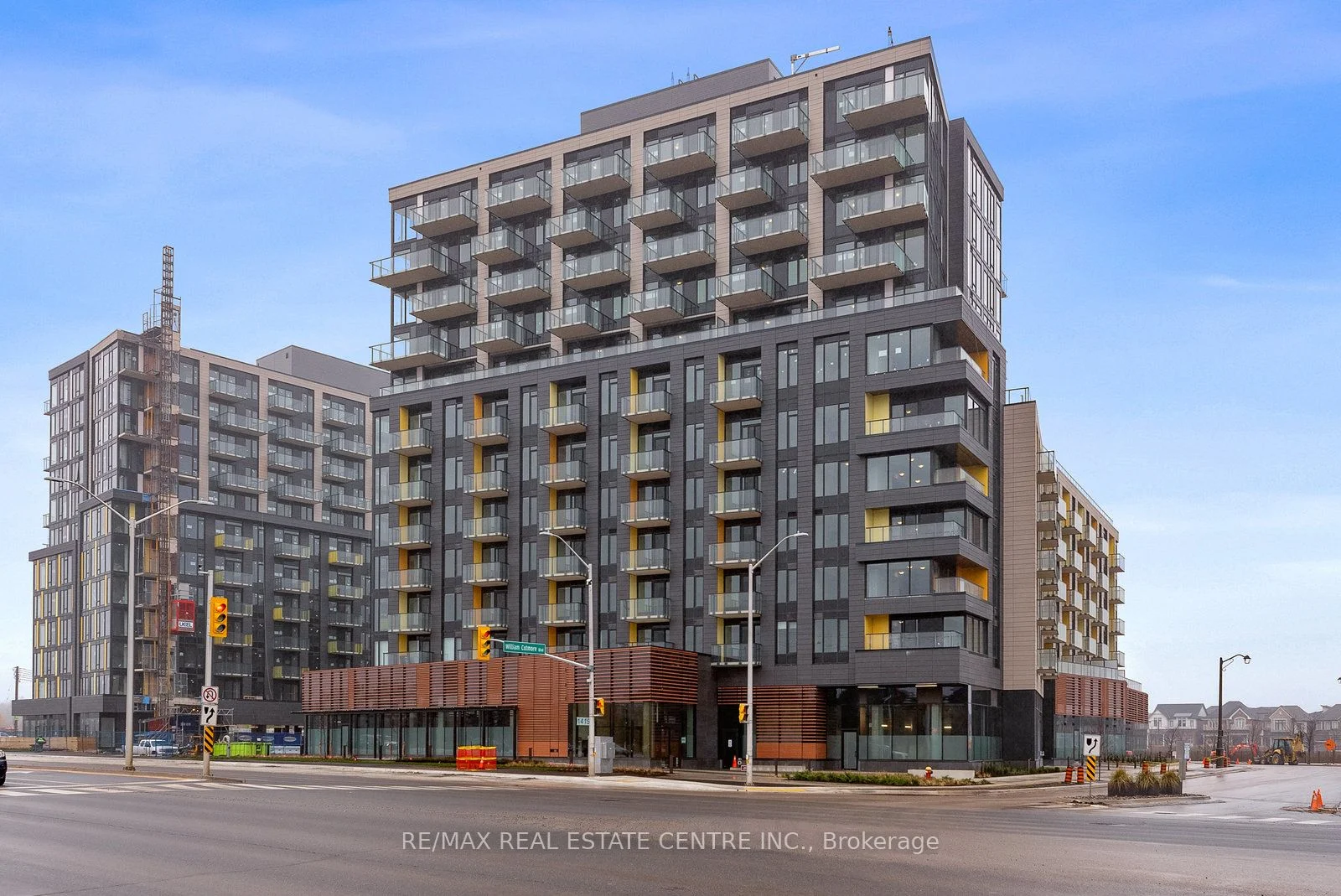 1415 Dundas Street 204, Oakville, ON L6H 7G1