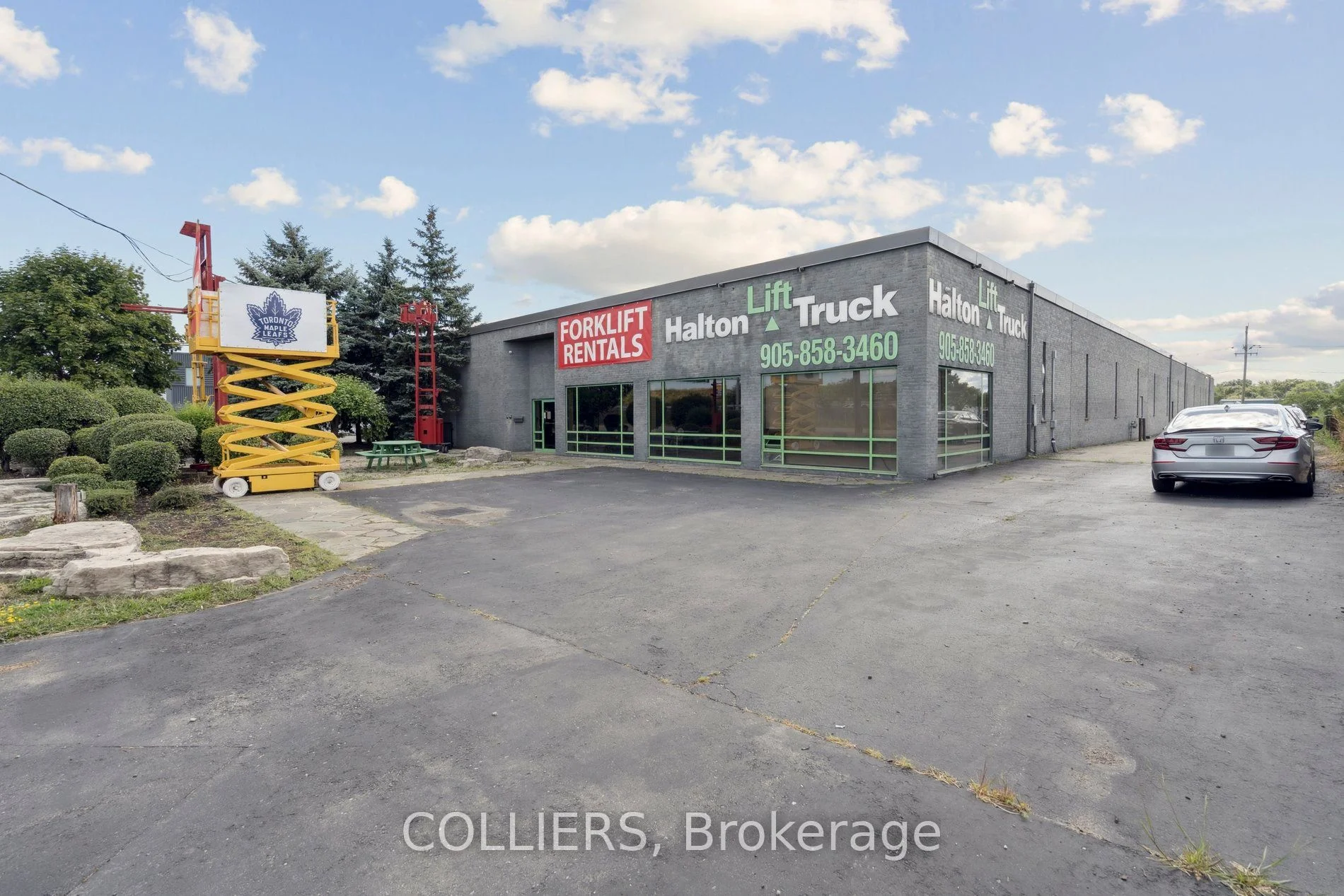 1054 South Service Road, Oakville, On L6j 2x7