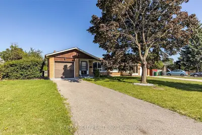 Semi-Detached in Brampton