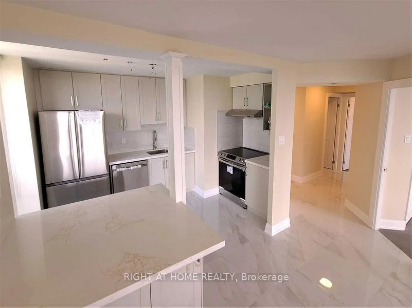 4470 Tucana Court 2012, Mississauga, ON L5R 3K8