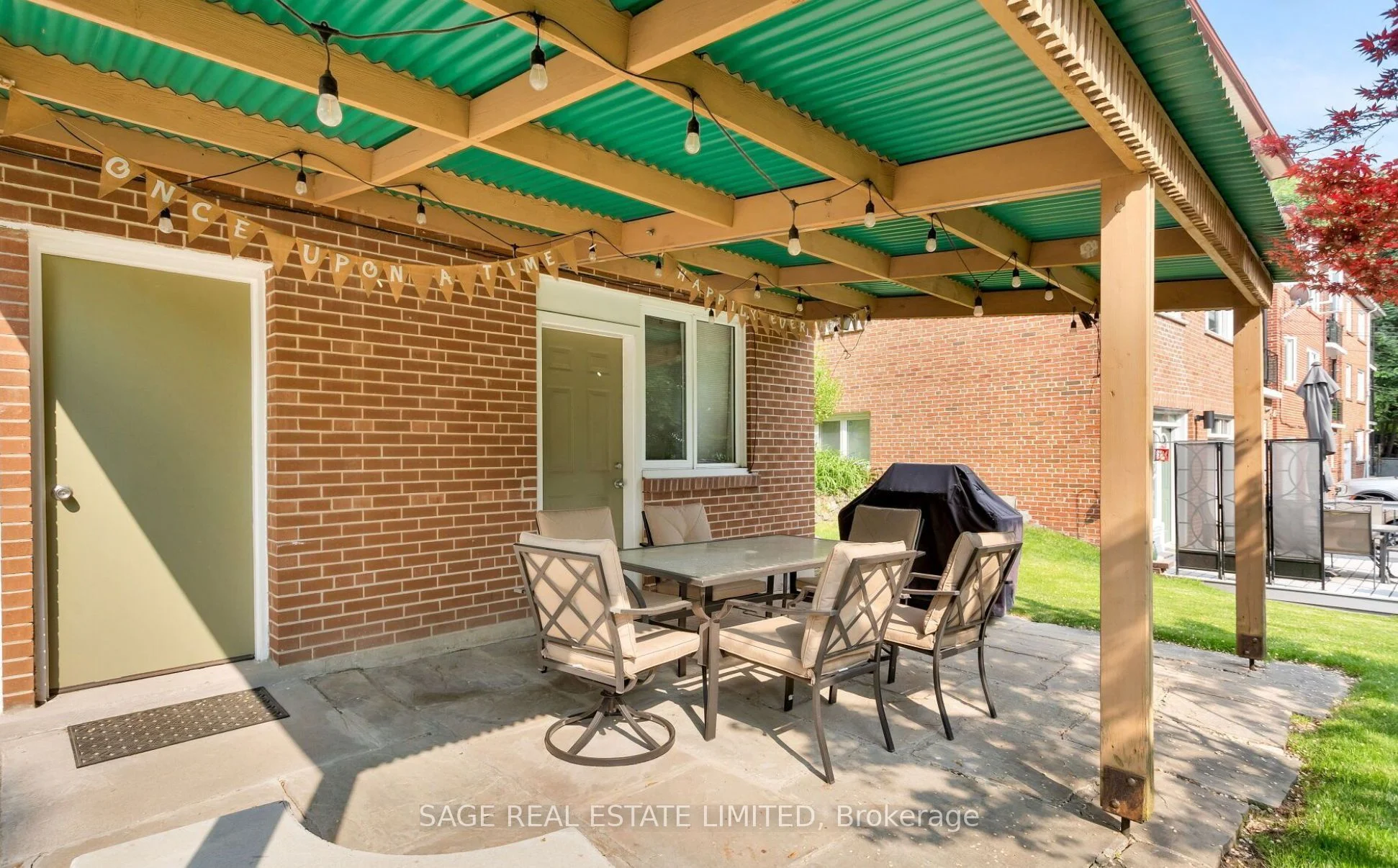 85 HARSHAW Avenue, Toronto W02, ON M6S 1X9