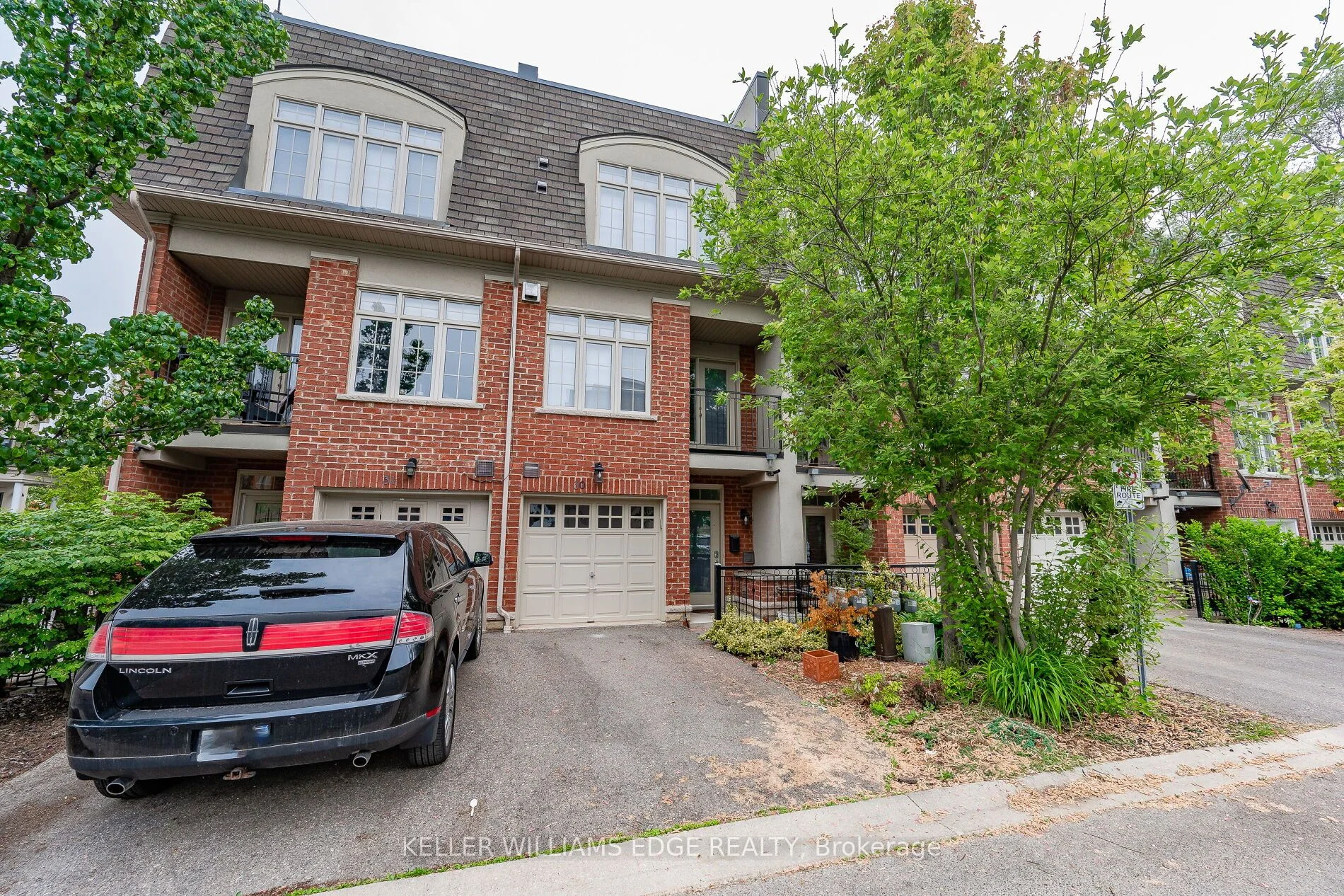 96 Nelson Street 30, Oakville, ON L6L 3H8