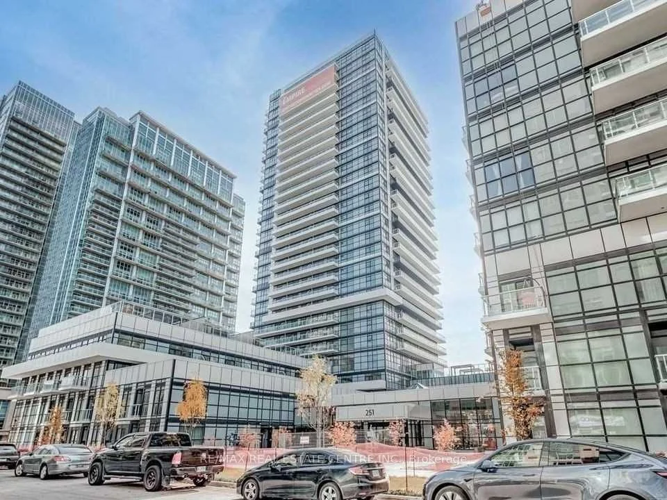 251 Manitoba Street 1608, Toronto W06, ON M8Y 0C7