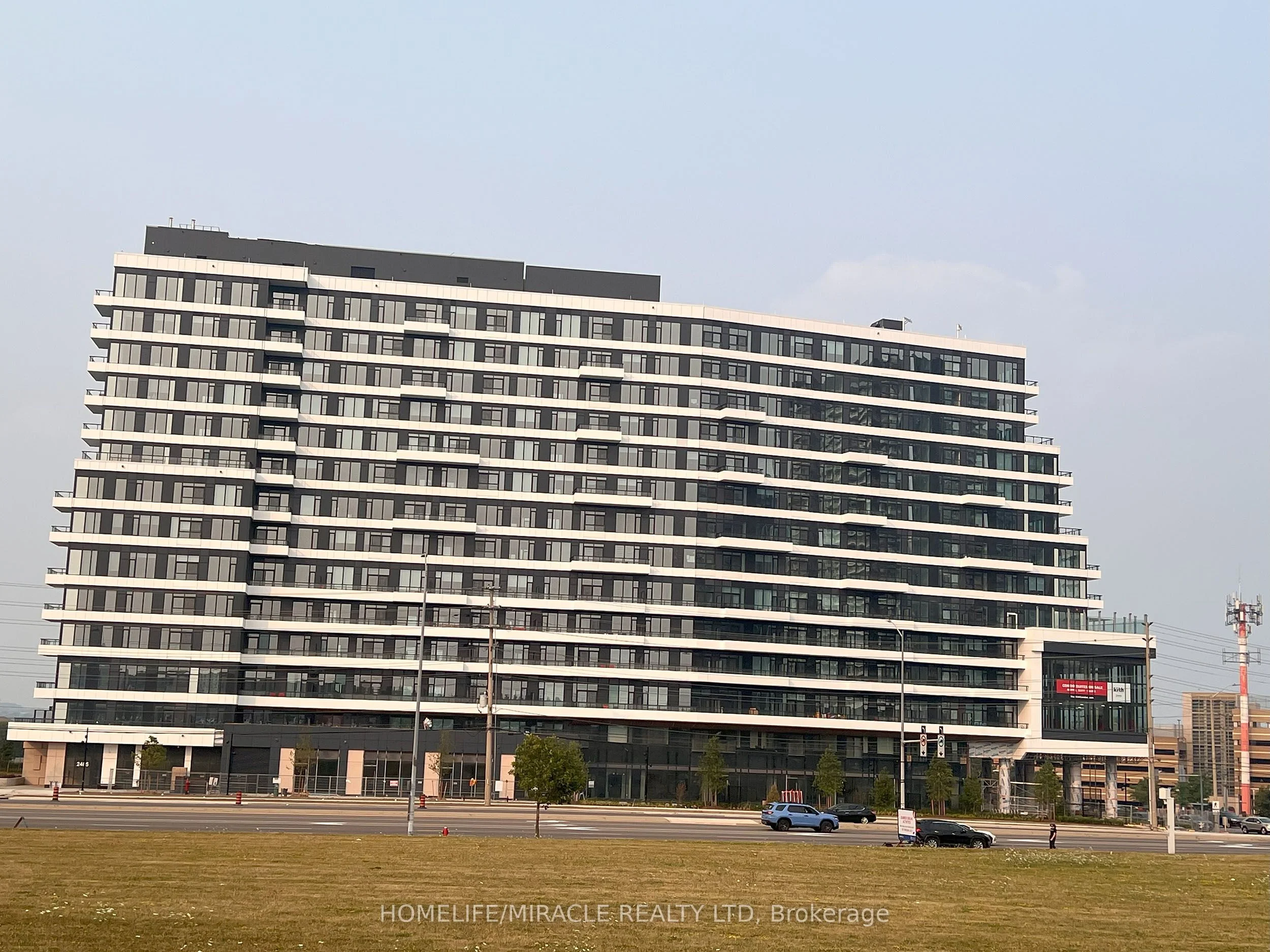 2485 Eglinton Avenue W 422, Mississauga, ON L5M 2T1