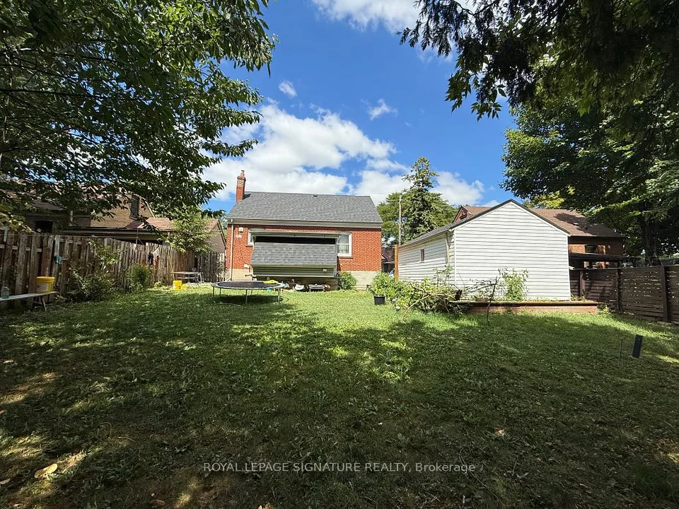 11 Yvonne Avenue, Toronto W05, ON M3L 1C6