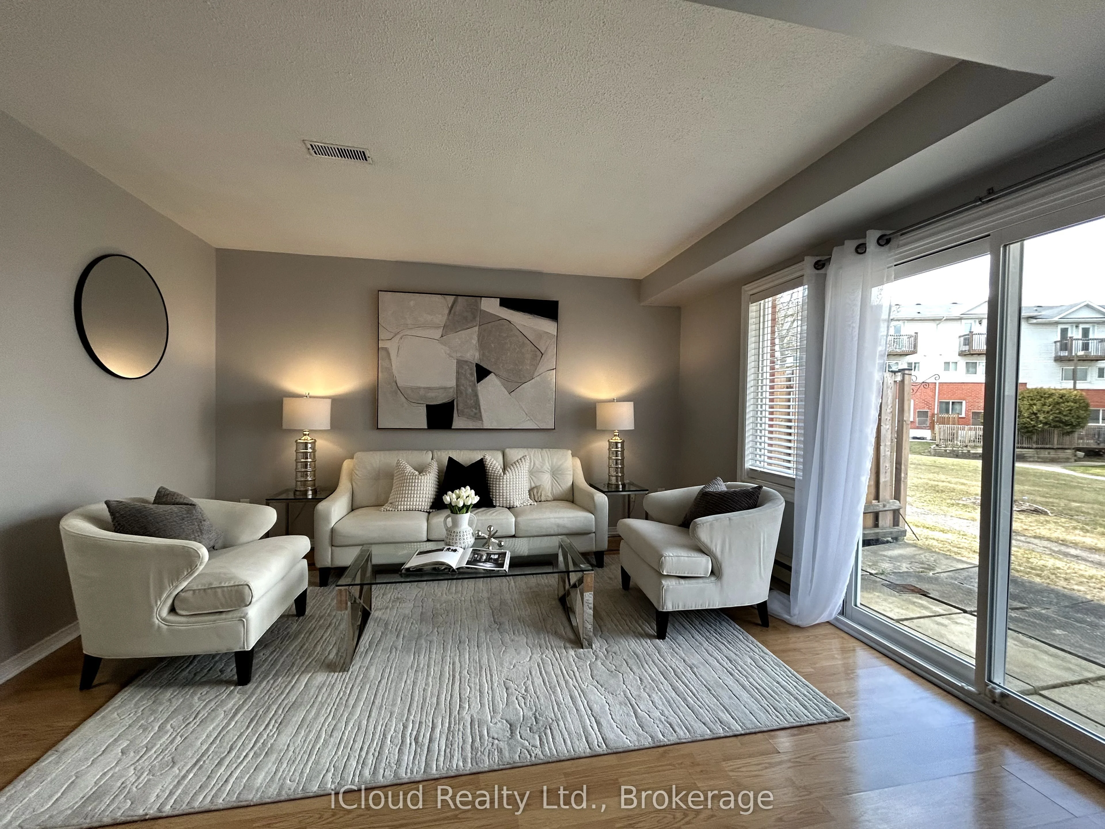39 Wylie Circle 37, Halton Hills, ON L7G 5M1