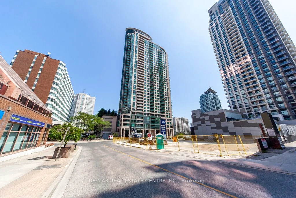 208 Enfield Place 2701, Mississauga, ON L5B 0G8