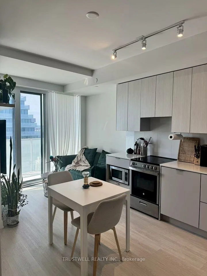 3883 Quartz Road 4102, Mississauga, ON L5B 0M4