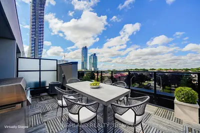 Condo Townhouse in Mississauga