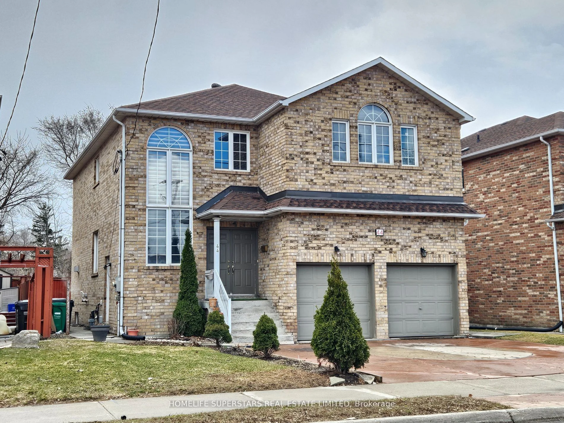 44 York Street W, Mississauga, ON L4T 1E7
