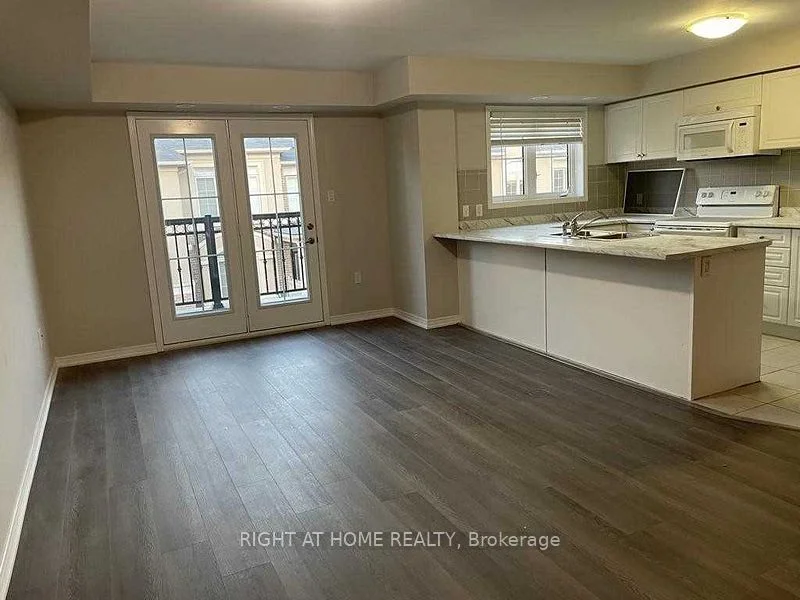2441 Greenwich Drive 120, Oakville, ON L6M 0S4