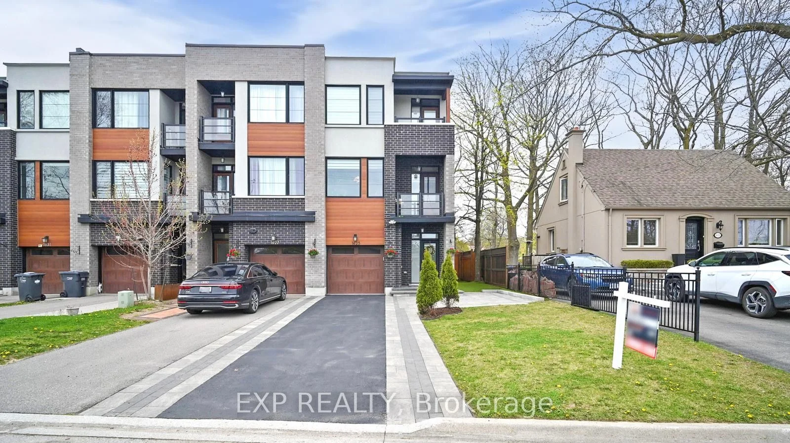 1625 Blanefield Road, Mississauga, On L5g 0c4