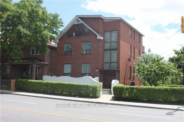 2123 Lawrence Avenue W #1, Toronto W04, ON M9M 1H7