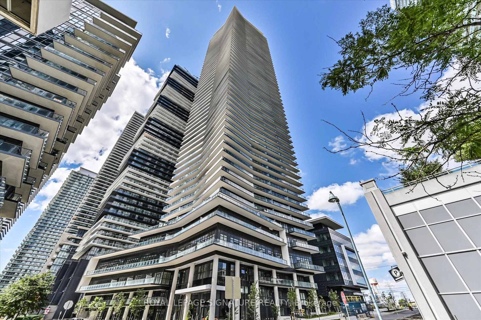 38 Annie Craig Drive 3306, Toronto W06, ON M8Z 0B4