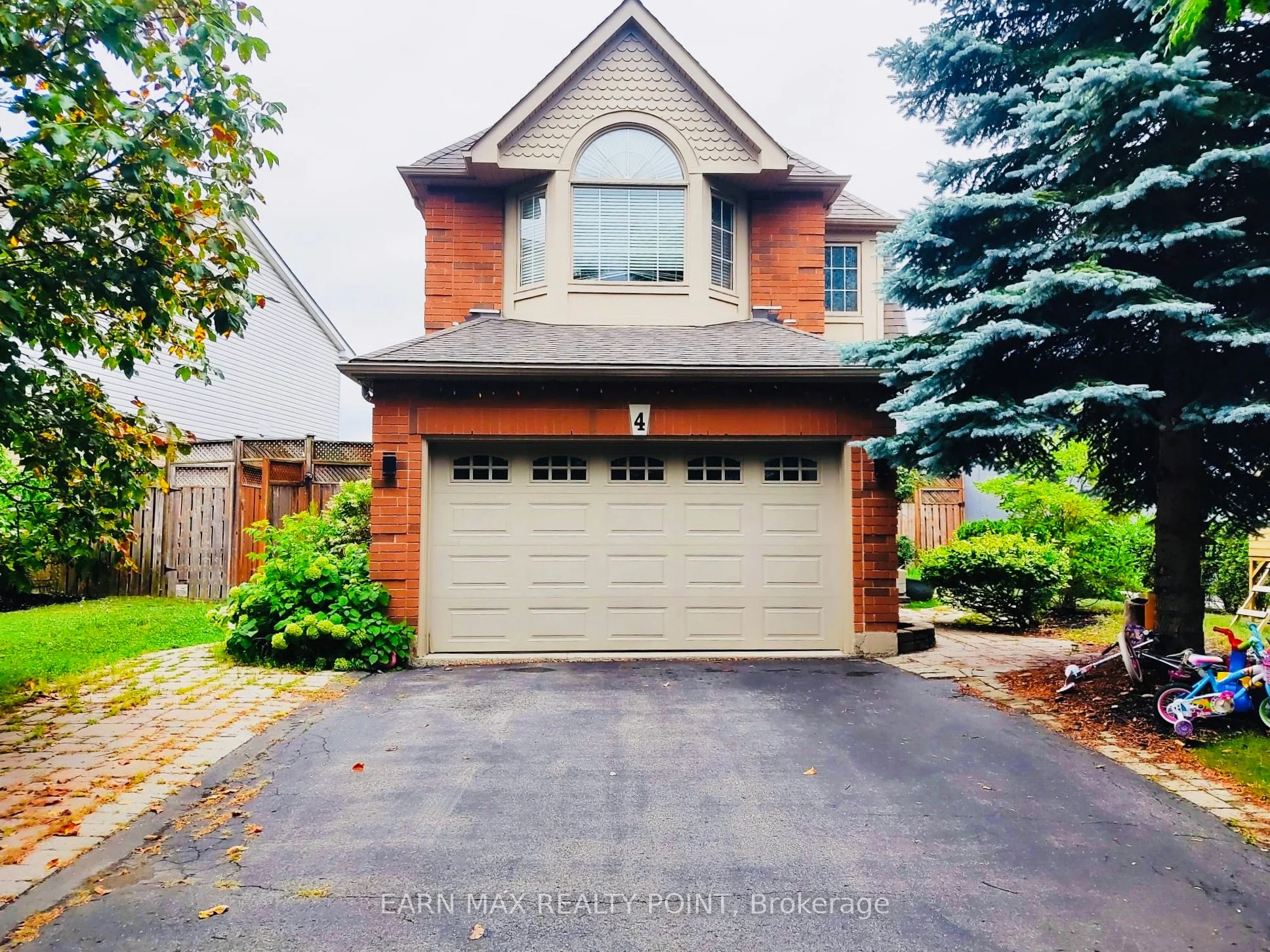4 Stone Street, Halton Hills, ON L7G 5W6