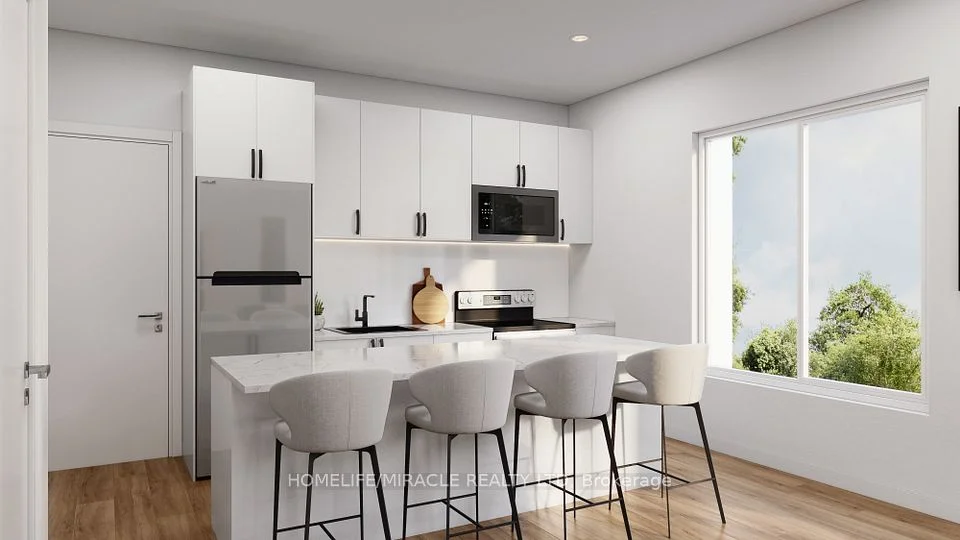 148 Glenlake Avenue 5, Toronto W02, ON M6P 1E7