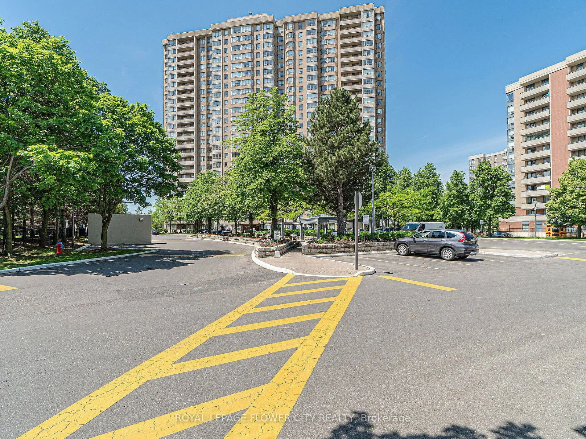 Condo Apartment in Brampton