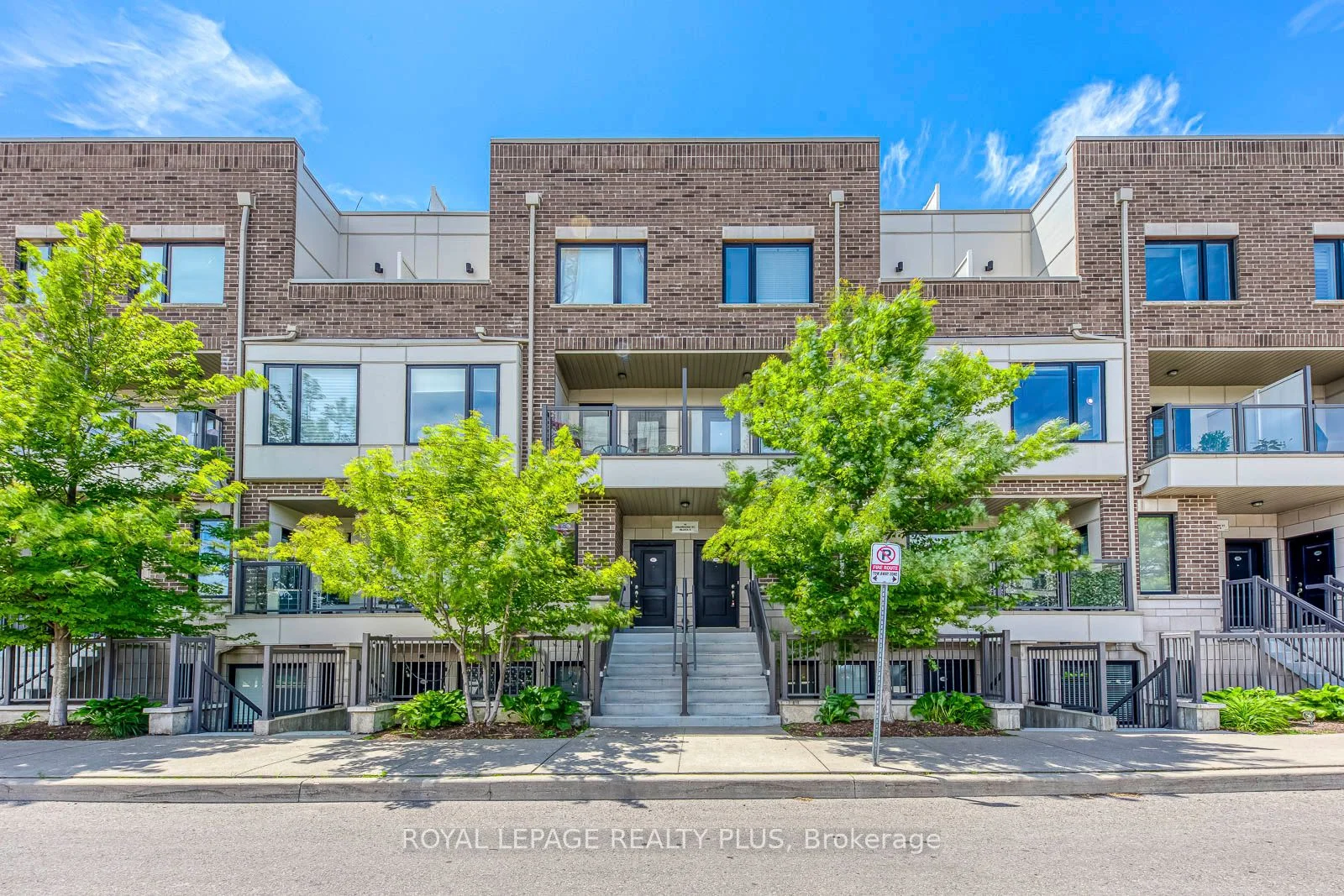 10 Drummond Street 510, Toronto W06, ON M8V 1Y8