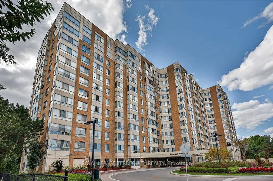 1485 Lakeshore Road 1016, Mississauga, ON L5E 3G2