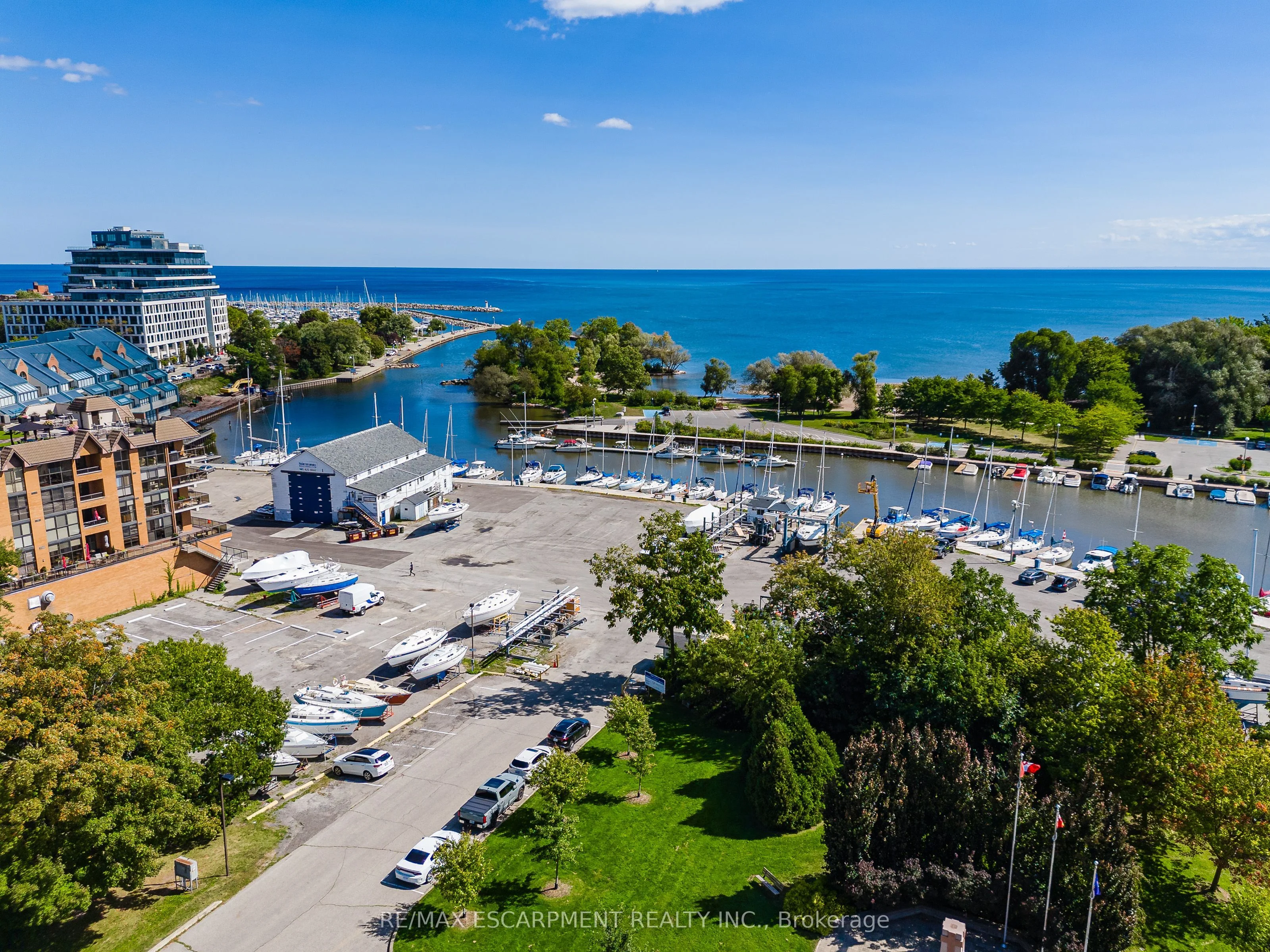 2511 Lakeshore Road W 805, Oakville, ON L6L 6Z1