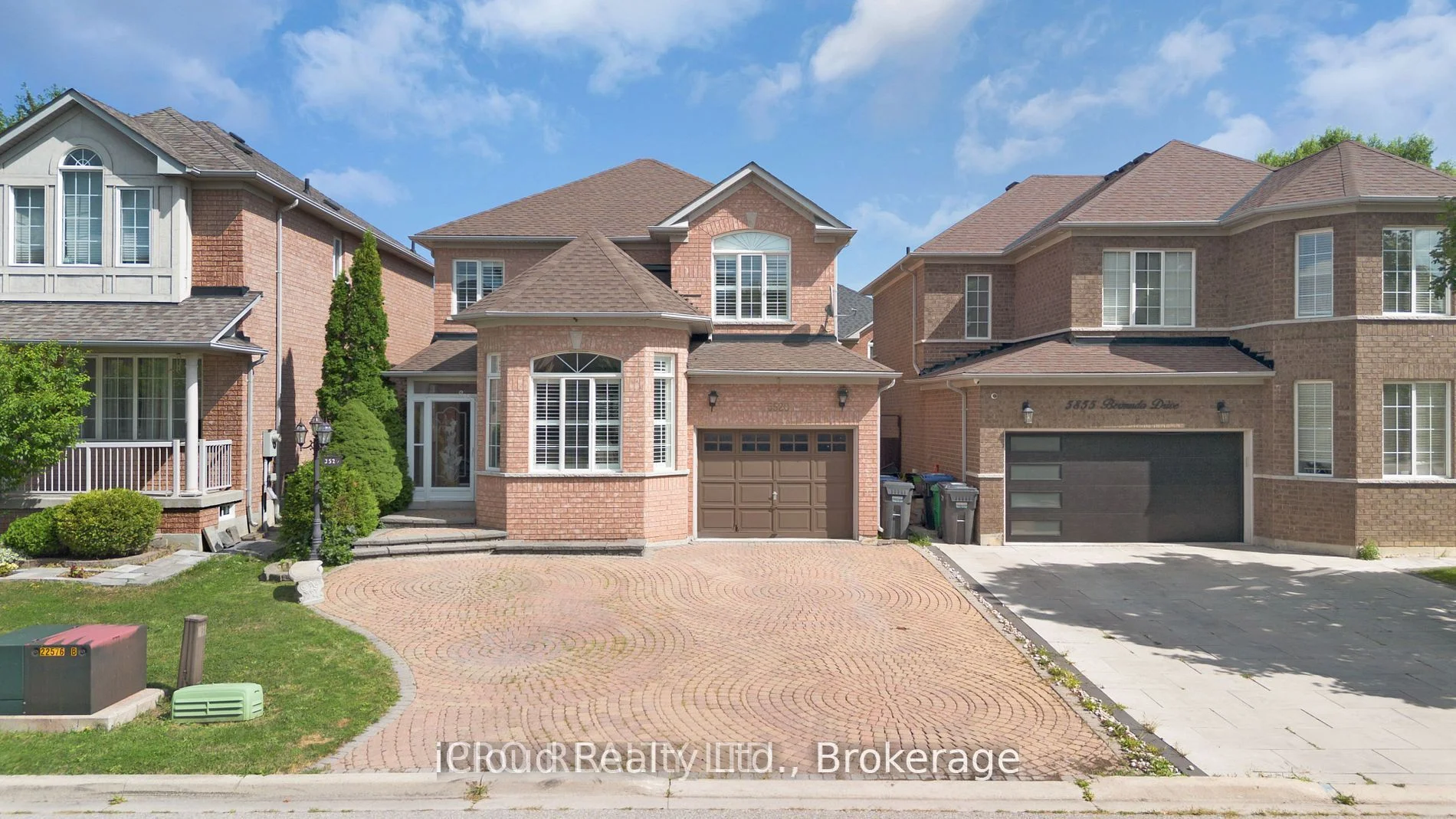 3520 Positano Place, Mississauga, ON L5M 6Y9