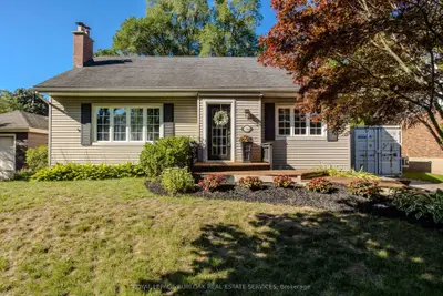 Detached in Burlington