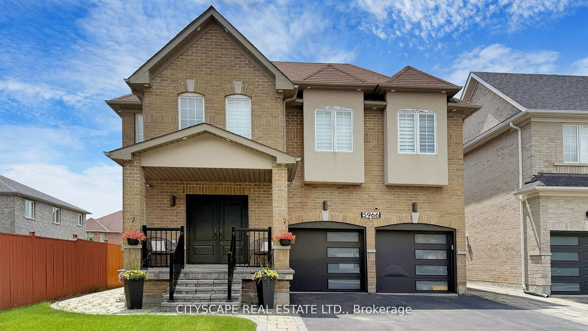 5966 River Grove Avenue W, Mississauga, ON L5M 4Z8